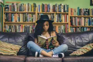 10 Essential Books Every College Student Should Read 