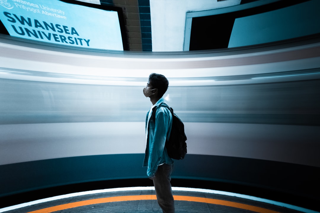 The Rise of Hybrid Careers: Why Specialization is Not the Only Path