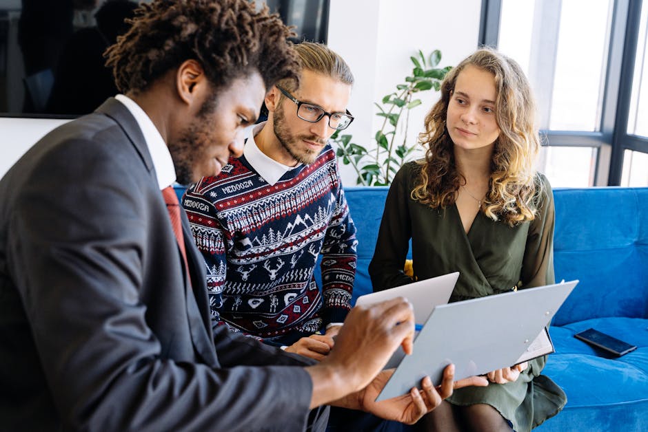 AI Revolutionizes Credit Rating: New Job Landscapes