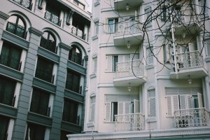 Transforming Real Estate: The Role of AI in Agent Education