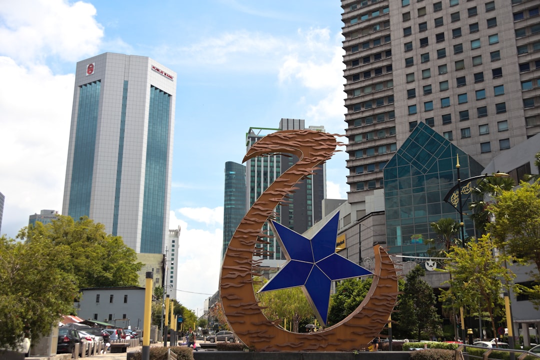 Gen Z Faces Hiring Challenges in AI-Driven Economy