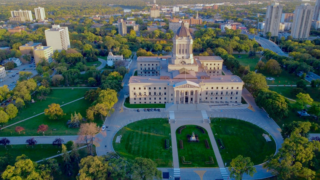 Governor Partners with AWS for Free Tech Training Access