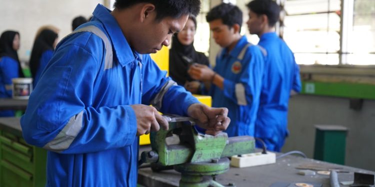 How Engineering Careers in Infrastructure Are Shaping Opportunities in India, USA, and UK in 2025