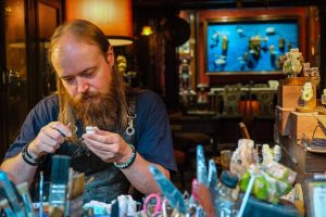 Toxic Workplace Warning Signs: Lessons from ‘The Wolf of Wall Street’