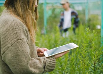 Rising Trends of Smart Farming Market Generated Opportunities, Future Scope 2025-2032