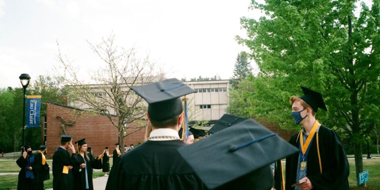 How Higher Education Costs: A National and Global Analysis for 2025