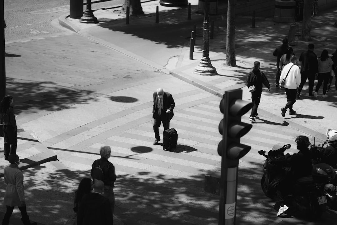 Tech Layoffs and the Rise of AI: Navigating the New Job Landscape