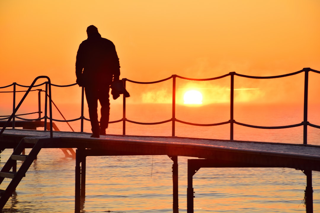 Navigating Midlife Career Changes: A Comprehensive Guide