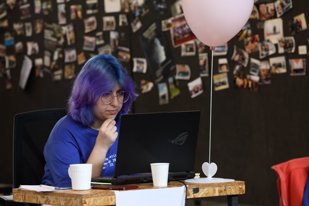 Gen Z Tech Workers Reshape Employment with Side Hustles and Optimism