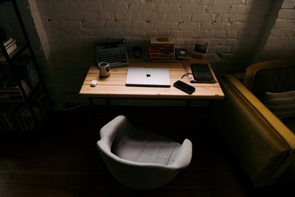 Navigating the Gig Economy: Top Fiverr Alternatives for 2025