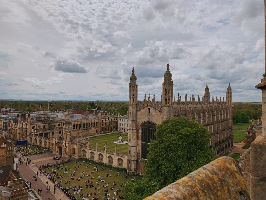 Cambridge Graduates Leading in Remote Sales Roles