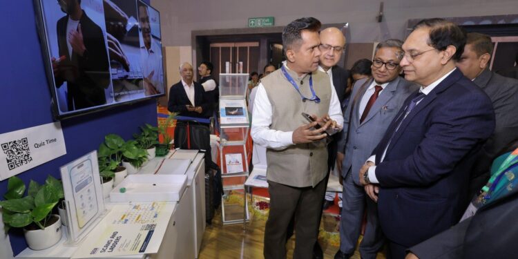 SEBI Chairman Visits BSE booth at IITF 2025, Applauds Efforts in Strengthening Investor Education
