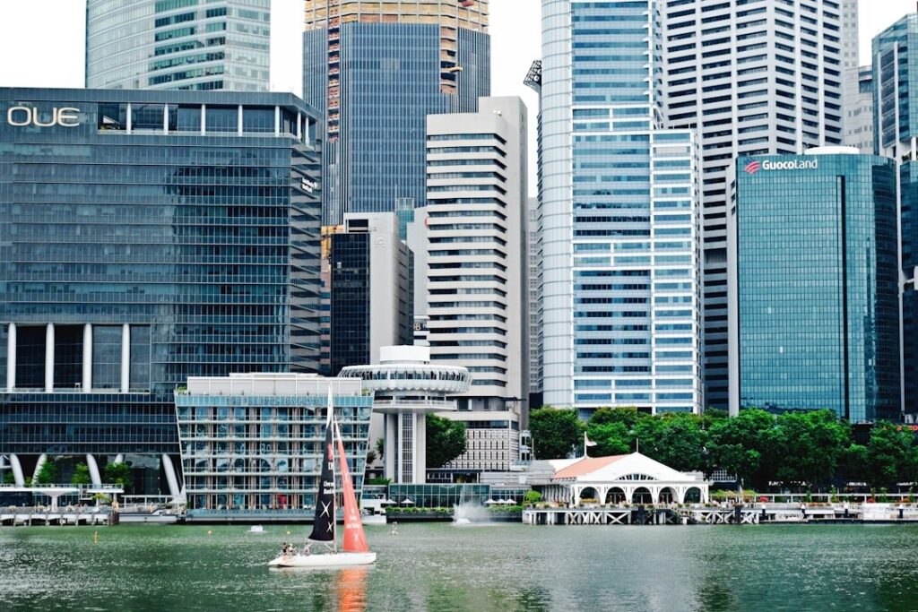 Singapore’s Job Market Shifts: Record Low Resignations and Rising Tenure