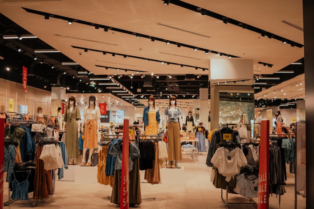 Luxury Market Defies Economic Slowdown, Redefines Consumer Experience in 2025