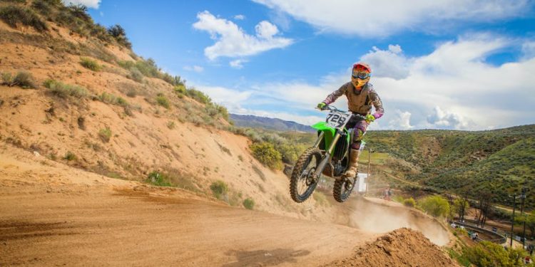 Wolverhampton’s All-Weather Fixture: Data Imperatives in Modern Racing