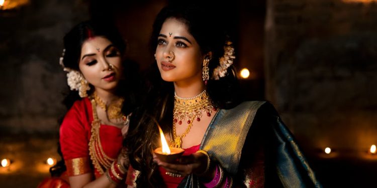 Prime Minister extends greetings to people of Jharkhand on State Foundation Day