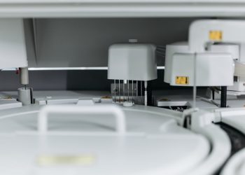 No Kenyan should die outside a hospital gate