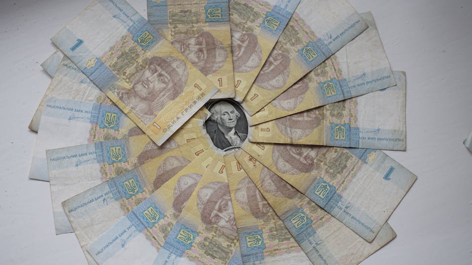 Asia’s Wealthy Investors Fuel $200 Billion Surge in Complex Equity Notes