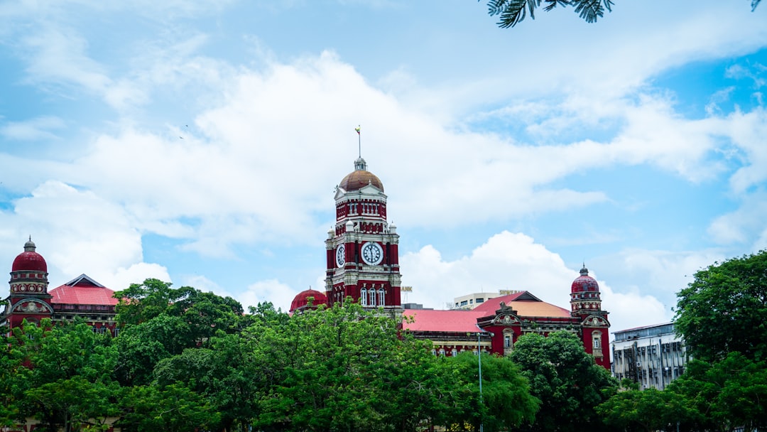 Columbia Appoints Wisconsin Chancellor as New President