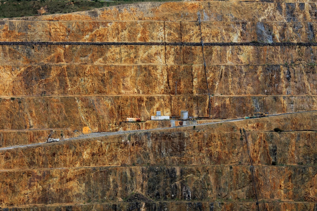 Zijin Mining Seeks .5 Billion from Convertible Bonds Amid Gold Surge