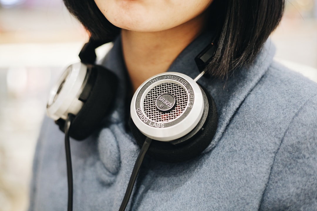 Atitan's splitR Transceiver: A Game Changer for iPhone Users