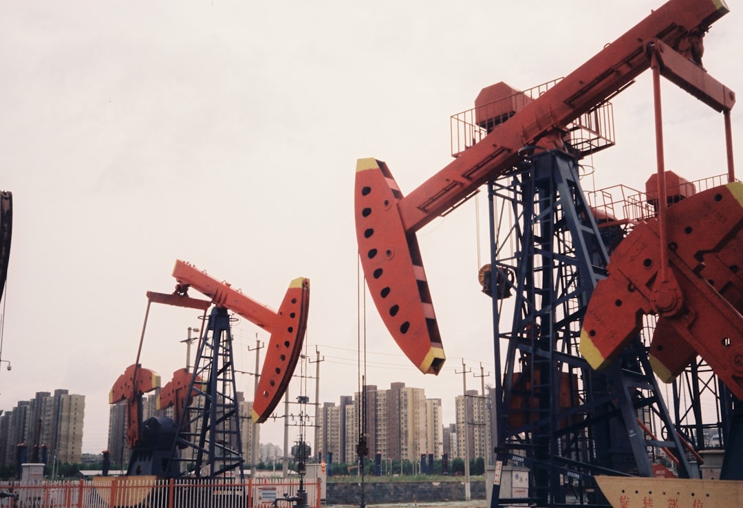 Venezuela Raid by US Revives Oil Risk Premium, Dalal Street Braces for Crude-led Swings