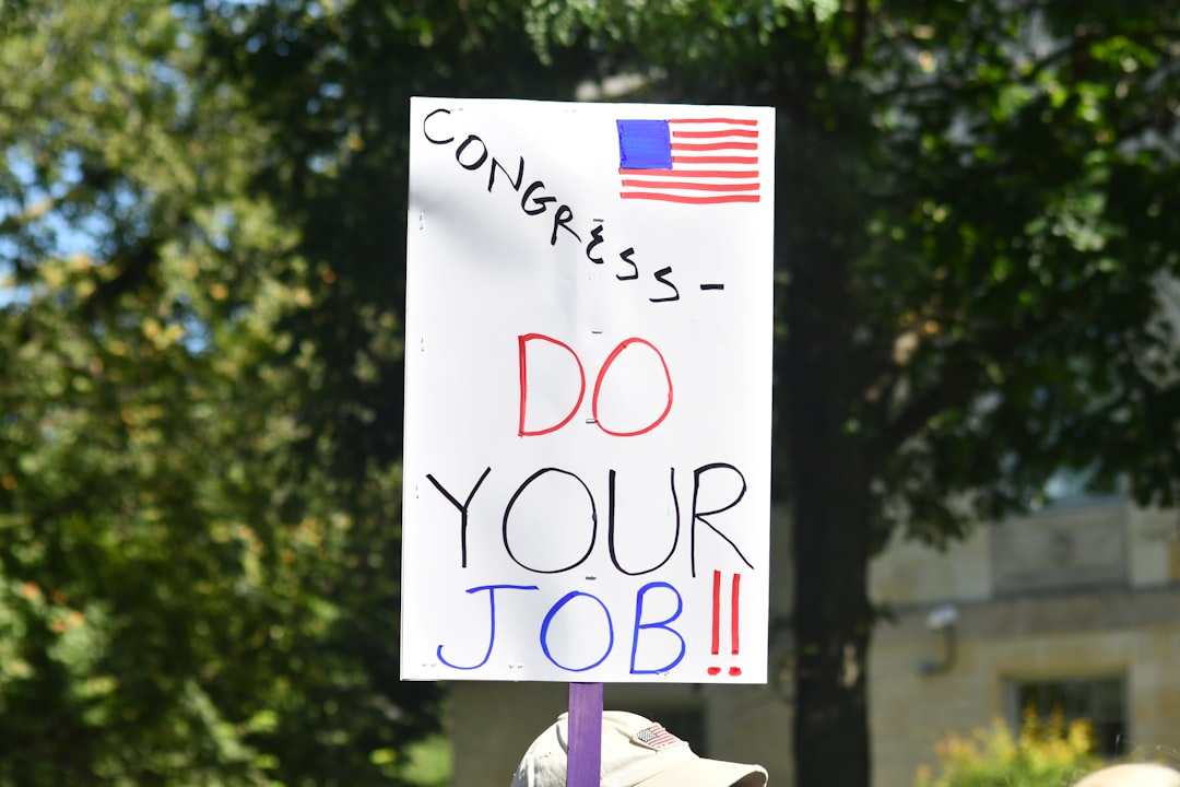 US Job Openings Decline to Lowest Level in More Than a Year