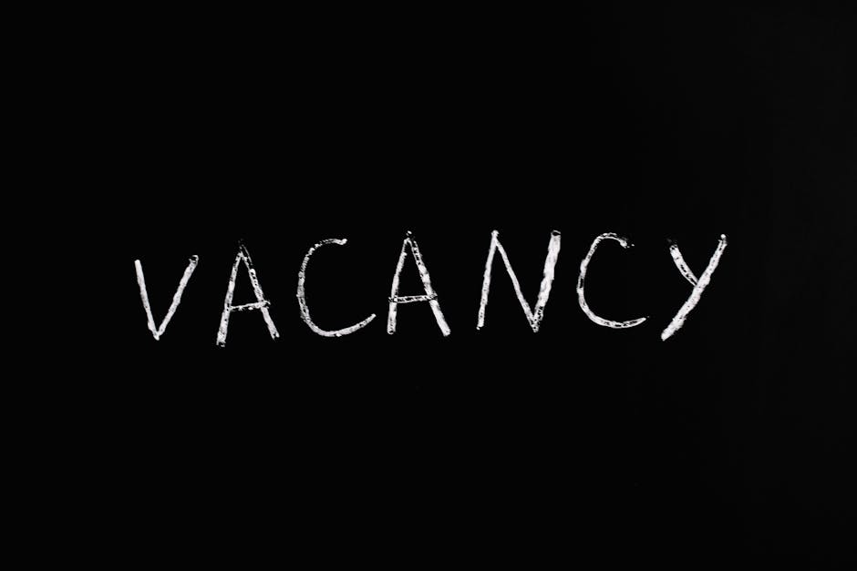 UK job vacancies ‘fall to lowest level since pandemic’
