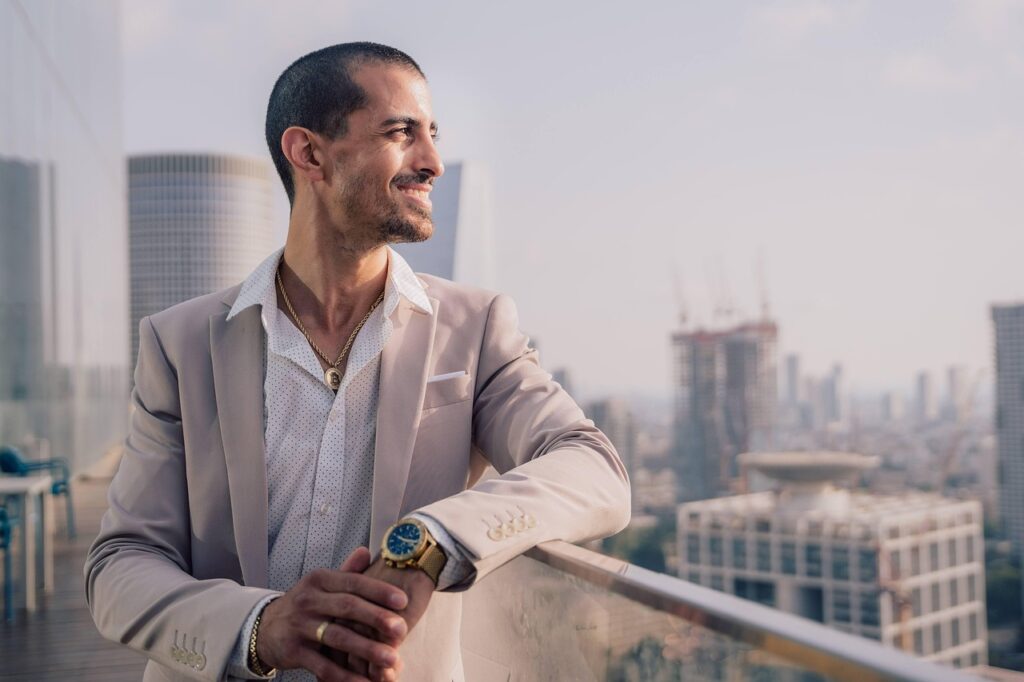 When Bold Leadership Meets Conformity: Navigating Change