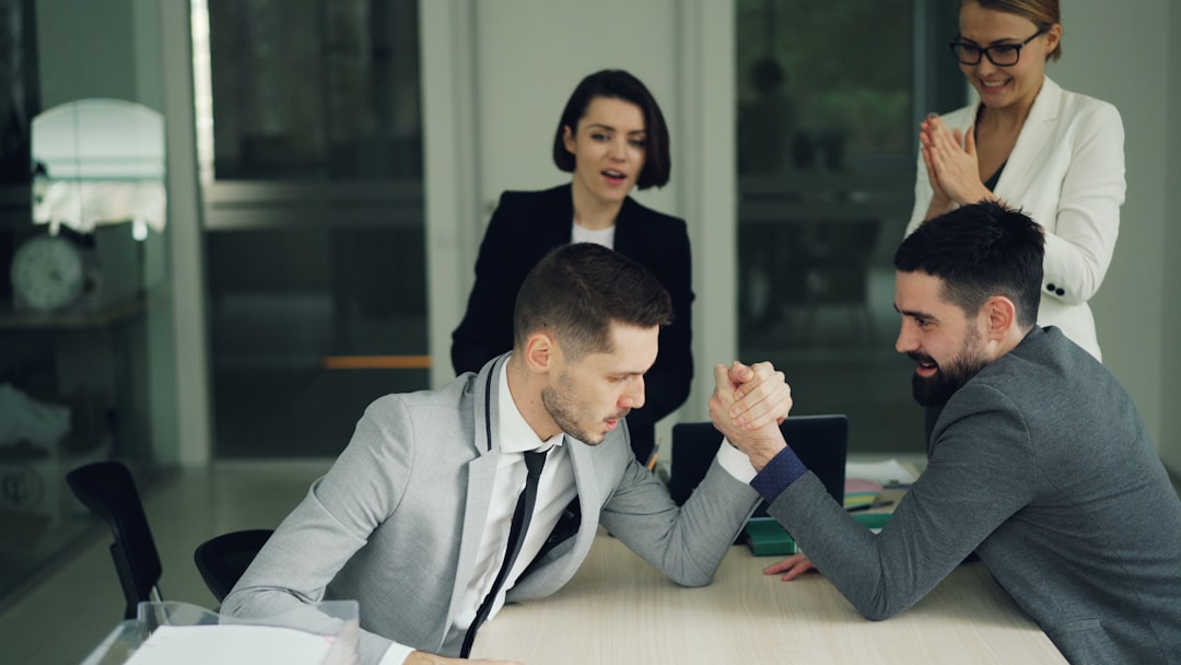 Bridging the Gap: 5 Scalable Strategies for HR-Employee Alignment
