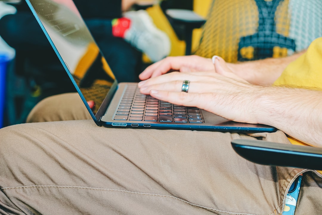 AI Notetaking Devices Transform Meeting Efficiency