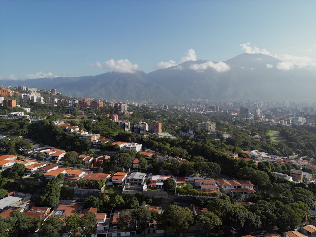 US Oil Companies Set to Reenter Venezuela Amid Economic Recovery Efforts