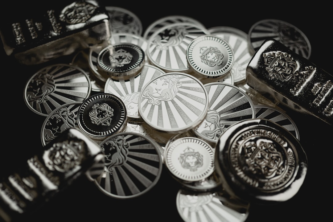 Major Investment Round: Founders Fund and D.E. Shaw Back Anthropic