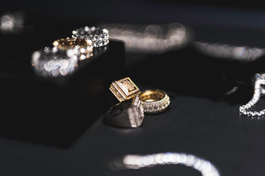 Sustainable Luxury Jewelry: Structural Shifts in Value, Supply Chains, and Careers