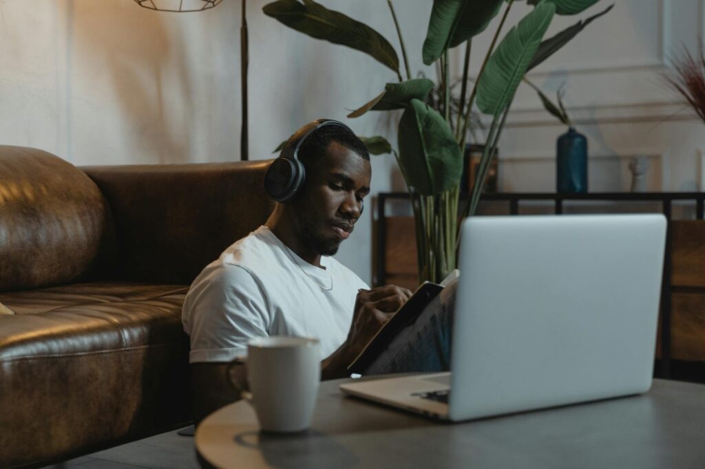 Upskilling at Scale: How Economic Data Redefines the Retraining Playbook