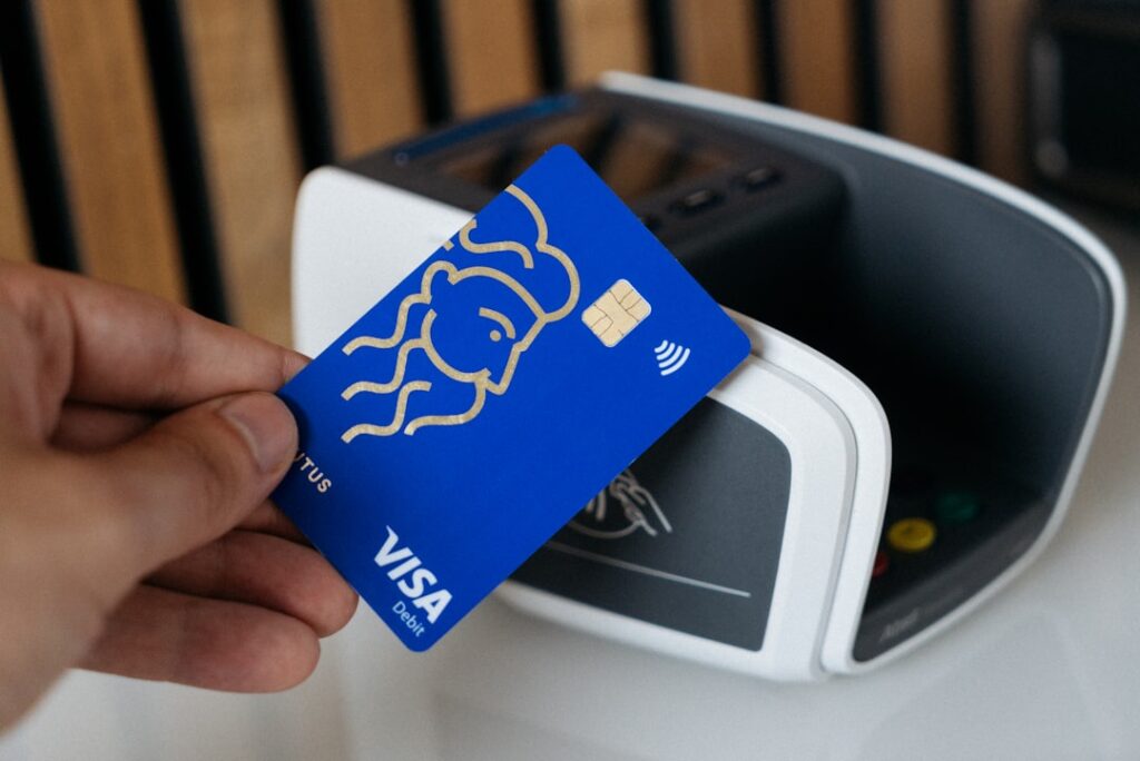 Credit Card Spending Declines as Banks Expand User Base