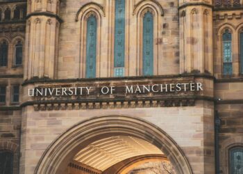 AI Admissions Under Fire: UK Universities Face a Credibility Crisis