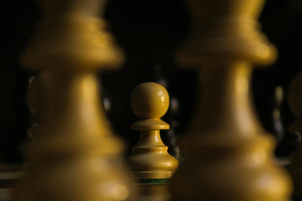 AI‑Augmented Decision‑Making Reshapes the Knowledge Worker: A Structural Realignment of Skills, Capital, and Institutional Power