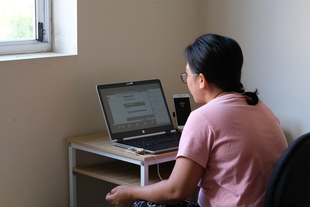 AI‑Enabled Peer Networks Reshape Student Well‑Being and Scholarship Trajectories