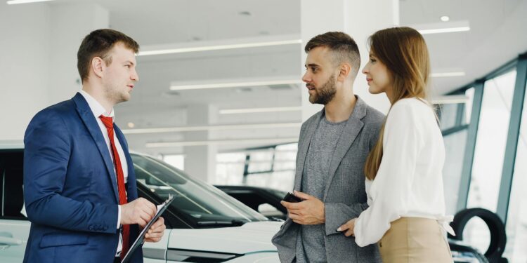 AI-Powered Sales Assistants Reach 80% Adoption, Yet Human Conversions Slip 30%