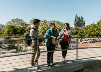AI‑Powered Scholarship Admissions: Structural Risks for Underrepresented Students