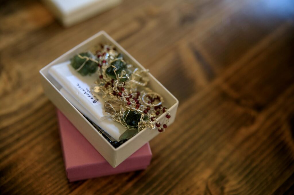 Bespoke Renaissance: How Luxury Jewellers Are Re‑Embedding Handcraft into Global Capital Flows