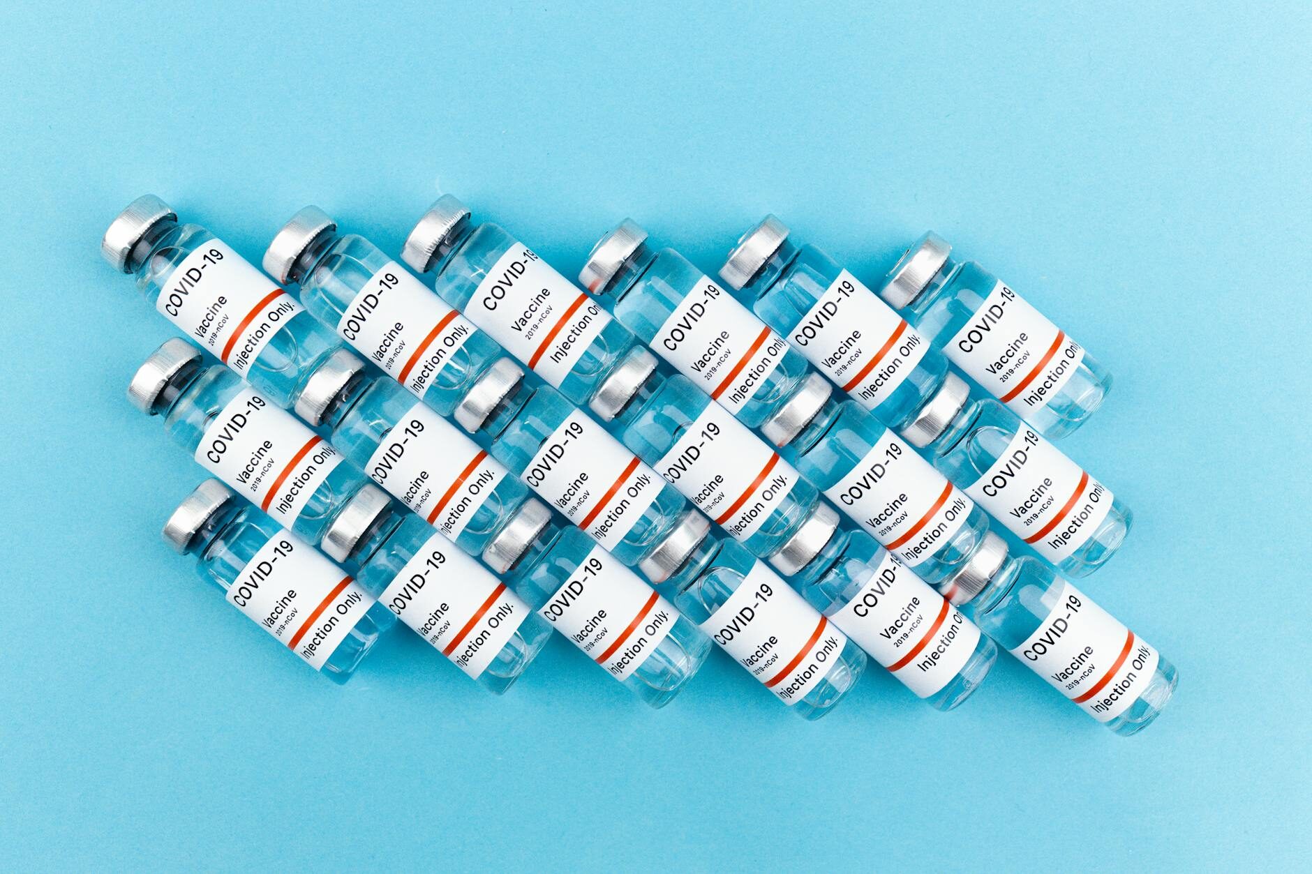 Biosimilars Surge Reshapes Global Pharma Landscape
