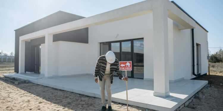 Carbon Offsetting Reshapes Real Estate: Structural Shifts in Value, Talent and Policy