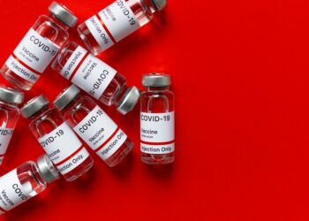 Cold‑Chain, Code, and Cognition: How Emerging Tech Is Reshaping Global Vaccine Distribution