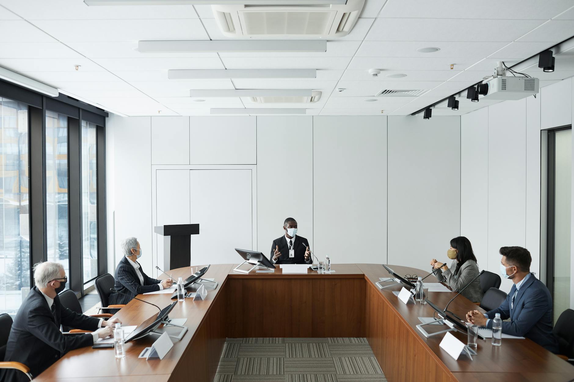 Corporate Travel’s New Trajectory: How Post‑Pandemic Policies Reshape Career Capital and Institutional Power