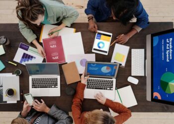 Creative Confidence in a Buyer’s Market: How the 2025 Art World Report Redefines Career Capital