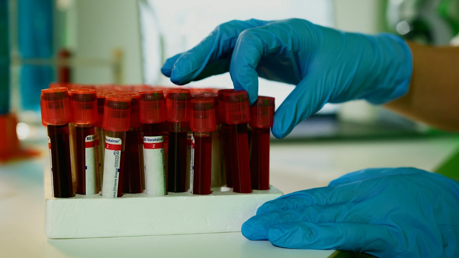 Decentralized Trials Redefine Pharma’s Cost Structure and Regulatory Playbook
