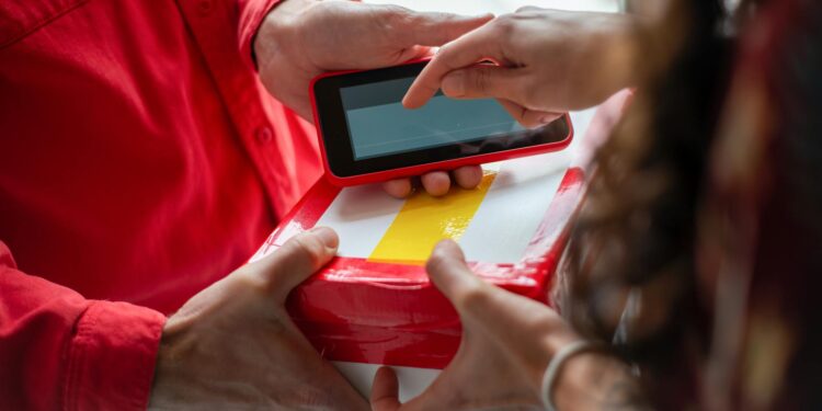 Digital Bureaucracy: How E‑Government Is Reshaping Service Delivery, Talent Markets, and Institutional Power