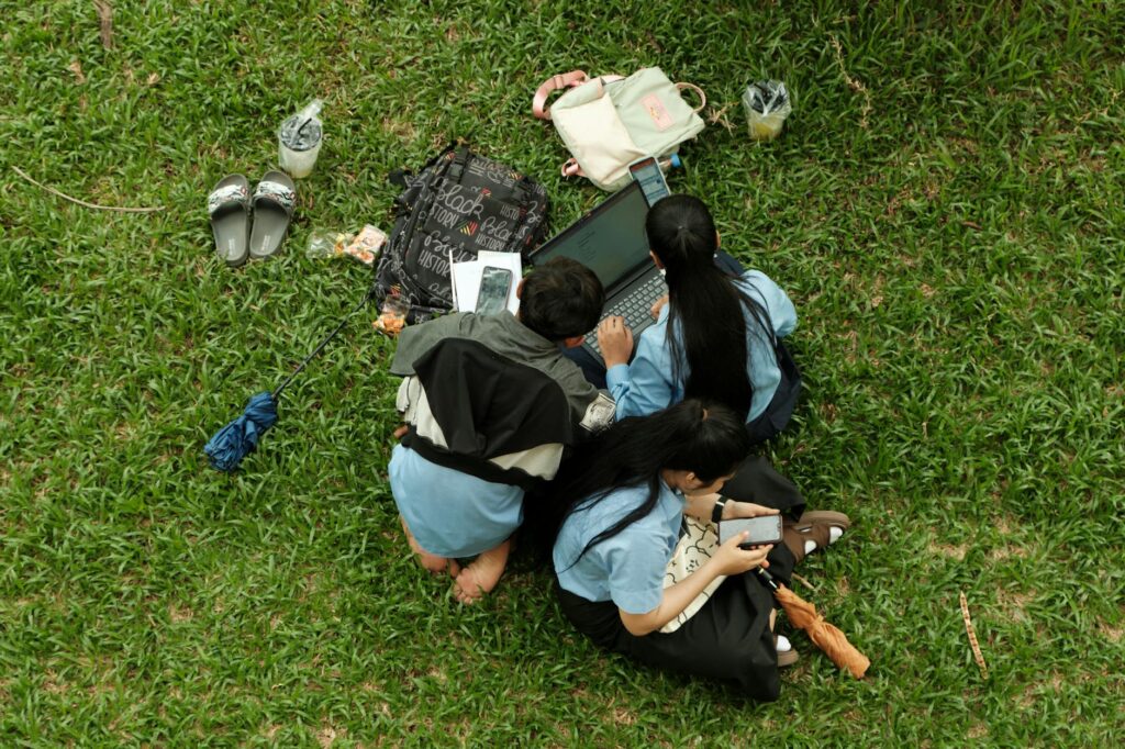 Digital Detox Campuses Take Root as Indian Students Seek Real Connection